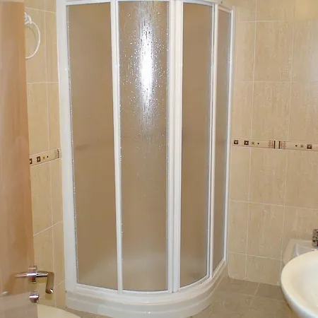 El Portal * La Puebla De Valverde