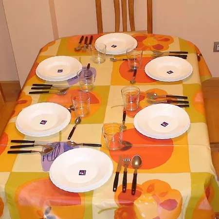 El Portal * La Puebla De Valverde